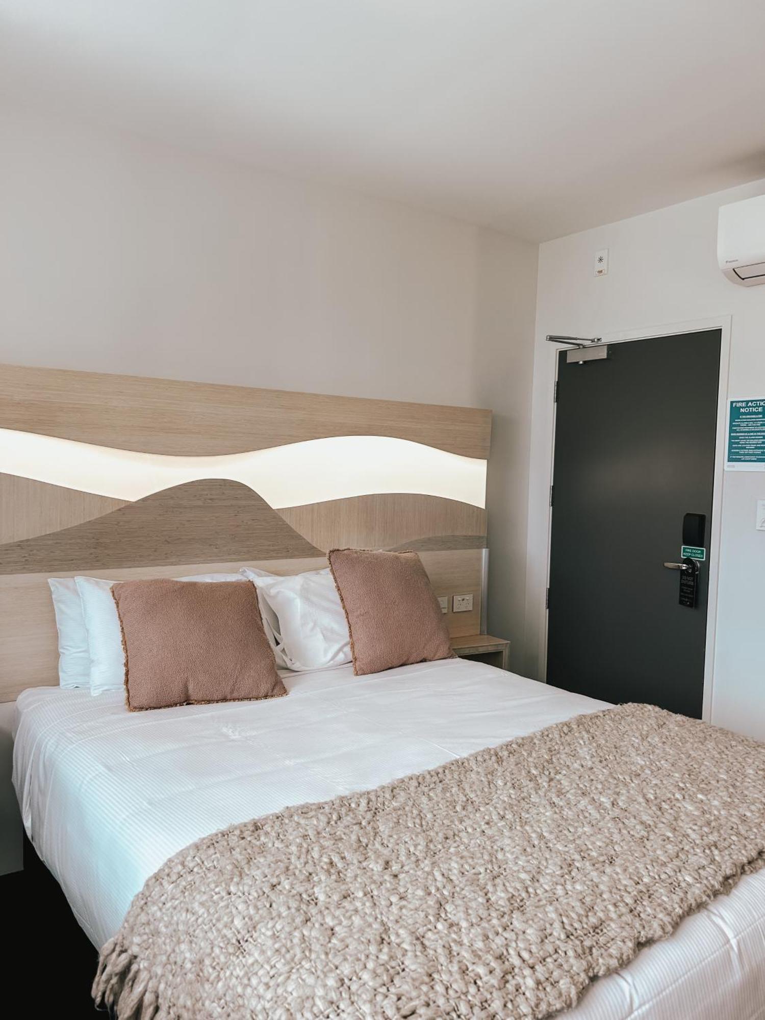 Cityside Hotel Tauranga Exterior photo